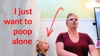 Thumbnail: HOW MOMS GO TO THE BATHROOM |  I have no privacy 💩
