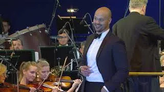 Thumbnail: Edward Parks  - "The Voices of 2019!"