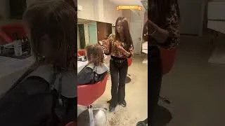 Thumbnail: Layers haircuts and hand dry free styling