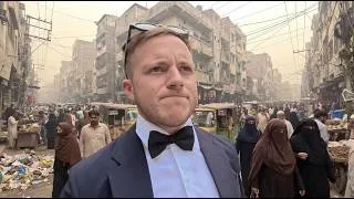 Thumbnail: The Worlds Most Unlivable Megacity That Still Works 🇵🇰