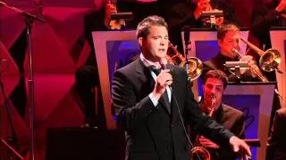 Thumbnail: Michael Buble - Feeling Good (Live 2005) HD