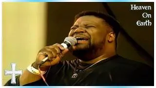 Thumbnail: Thomas Whitfield & Company Choir - Oh How I Love Jesus at Gospelfest 4K Remastered