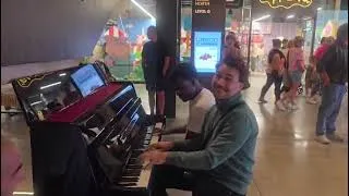 Thumbnail: Henri and Theo play the boogie