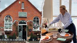 Thumbnail: Slow Living In England | Antique Treasures, Country Walks & Cosy Dinner 🌿