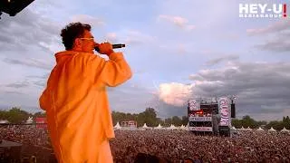 Thumbnail: KAMRAD - Hug Yourself [Live Donauinselfest 2026]