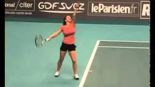 Thumbnail: Simona Halep Q Match1 2 Paris Indoors 2009