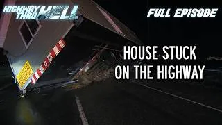 Thumbnail: Thin Ice Cliffside Recovery | Full Episode | S8 E6 | Highway Thru Hell