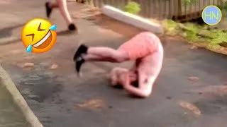 Thumbnail: When Everything Goes Wrong… But It’s Hilarious! 💥🤣