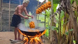 Thumbnail: An 80-year-old man lives alone  makes fried chicken using an ancestral recipe.