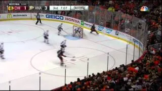 Thumbnail: Nate Thompson wrist shot goal 3-1 Chicago Blackhawks vs Anaheim Ducks May 17 2015 NHL