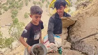 Thumbnail: Extreme Wild Honey Hunting! Climbing Mountain Cliffs for Pure Honey 🐝🍯
