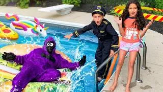 Thumbnail: Heidi and Zidane Pretend Play Police Officer Pool Rescue!🚔
