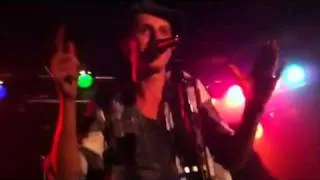Thumbnail: Mr. Artist - Quarter to Three - Parken 2011-07-23