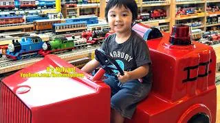 Thumbnail: Classic Hulyan and Maya: Thomas the Tank Engine, Hulyan and His Train Playset Unboxing and Playtime!