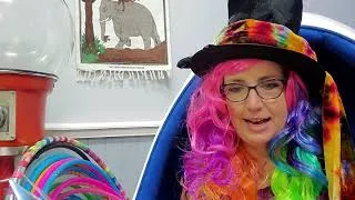 Thumbnail: How to Catch a Unicorn - Jen in a Hat