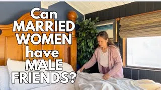 Thumbnail: Can married women have male friends?  Is it Biblical?  Is it moral? | Christian encouragement