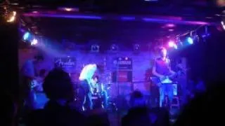 Thumbnail: The Kissinmas - Live au Backstage