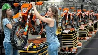 Thumbnail: How are KTM bikes assembled in Austria? – Production line