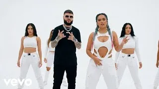 Thumbnail: Farruko x Karol G – TÚ Y YO (Letra Oficial)