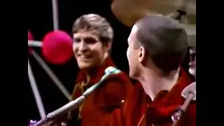 Thumbnail: THE CYRKLE  -  RED RUBBER BALL (1966)