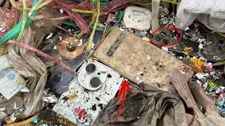 Thumbnail: So Lucky! i Found Many abandoned Phone & More at the landfill | Restoration Galaxy S10 5G Phone