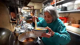 Thumbnail: 60 Years NO days off! 86 Year Old Grandma's 109 Year old Udon Shop