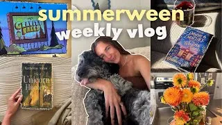 Thumbnail: SUMMERWEEN VLOG 👻🎃📖 | cozy reads, baking, candles, chatty