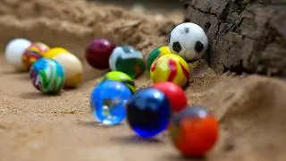 Thumbnail: Marble Racing on REAL Sand: 🌞 Marble Rally S8 Race 6