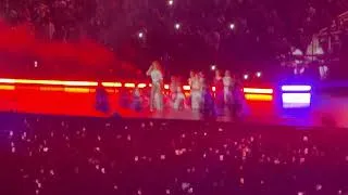 Thumbnail: Jay-Z and Beyoncé perform Drunk in Love 🐐🐝🥂🍾