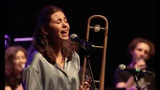 Thumbnail: 2025 I'll Fly Away JOAN CHAMORRO PRESENTA CLÀUDIA ROSTEY