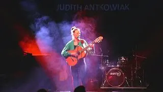 Thumbnail: Judith Antkowiak - Ich weiß nicht, zu wem ich gehöre