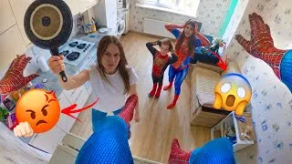 Thumbnail: SPIDER-MAN ESCAPING ANGRY MOM (Funny ParkourPOV)