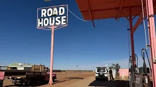 Thumbnail: The Pink Roadhouse Gateway to the Simpson Desert 🐫