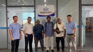 Thumbnail: Three foreign friends from the Maldives  shouted under the company logo: APEX is good!