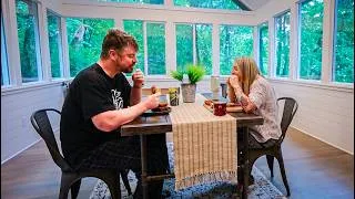 Thumbnail: How I Stay Lean While Doing Food Challenges | Full Day of Eating and Training