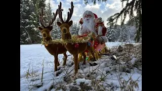 Thumbnail: Santa Claus FPV Drone Soaring Through Snow