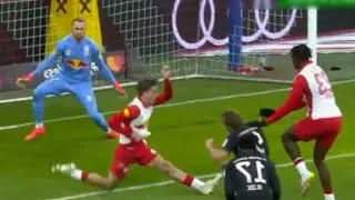 Thumbnail: Hiroki Ito Stuns Salzburg! Bayern Take Lead | Salzburg vs Bayern 0-1 Highlights