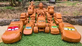 Thumbnail: Muddy toy car convoys falls into the water & Clean up Disney Pixar car