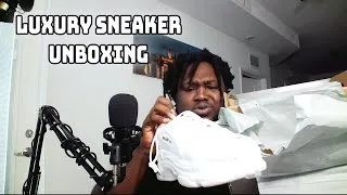Thumbnail: TIDELOCKER LUXURY SNEAKER UNBOXING | BALENCIAGA TRIPLE S "ALL WHITE"