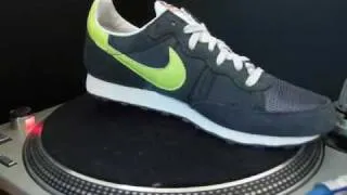 Thumbnail: Nike-Challenger Swan