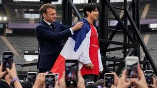 Thumbnail: Millions of Fans Mesmerized: French President Makes Jungkook Look Like a Prince Today!
