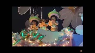 Thumbnail: Small world holiday dolls off clip found