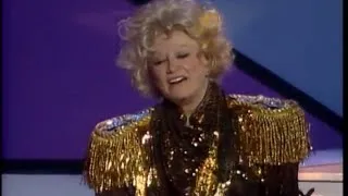 Thumbnail: Phyllis Diller plays piano as Elton John 
