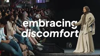 Thumbnail: my first keynote in front of 1300 people - how to overcome discomfort and do hard things