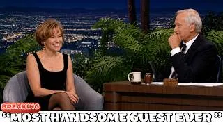 Thumbnail: Catherine O’Hara Hilariously Breaks Down Home Alone & Does Impressions on Johnny Carson!