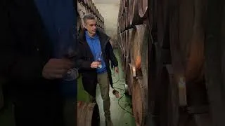 Thumbnail: Traditional barrel decantation in Rioja