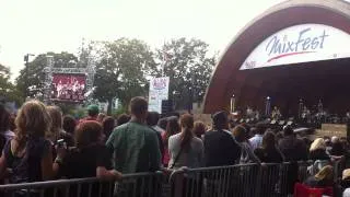 Thumbnail: Sara Bareilles- The Rain Mixfest 2011