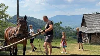 Thumbnail: The life of a young family with many children in a mountain village far from civilization