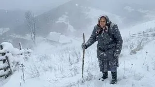 Thumbnail: 94 Year-Old Grandmother Living Alone at the Edge of the World Far From Civilization