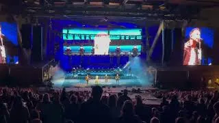 Thumbnail: Little Big Town - Looking For a Reason (Live Red Rocks - 08.29.25)